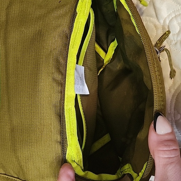 Nike Hike Fanny Pack 4L Khaki Green - Picture 5 of 6